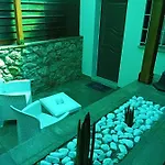 Emari 게스트하우스 4*