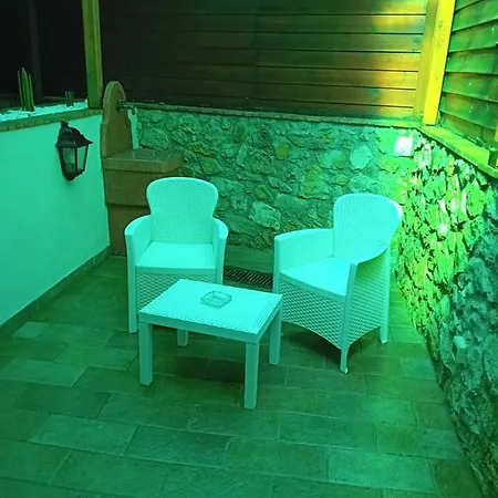 Emari Guest house 4*